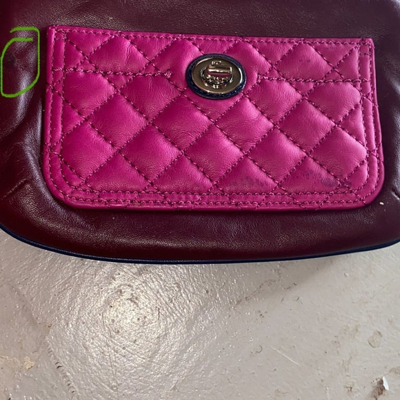 COACH quilted park wristlet, NWT F50097 burgundy multi leather - Picture 4 of 7